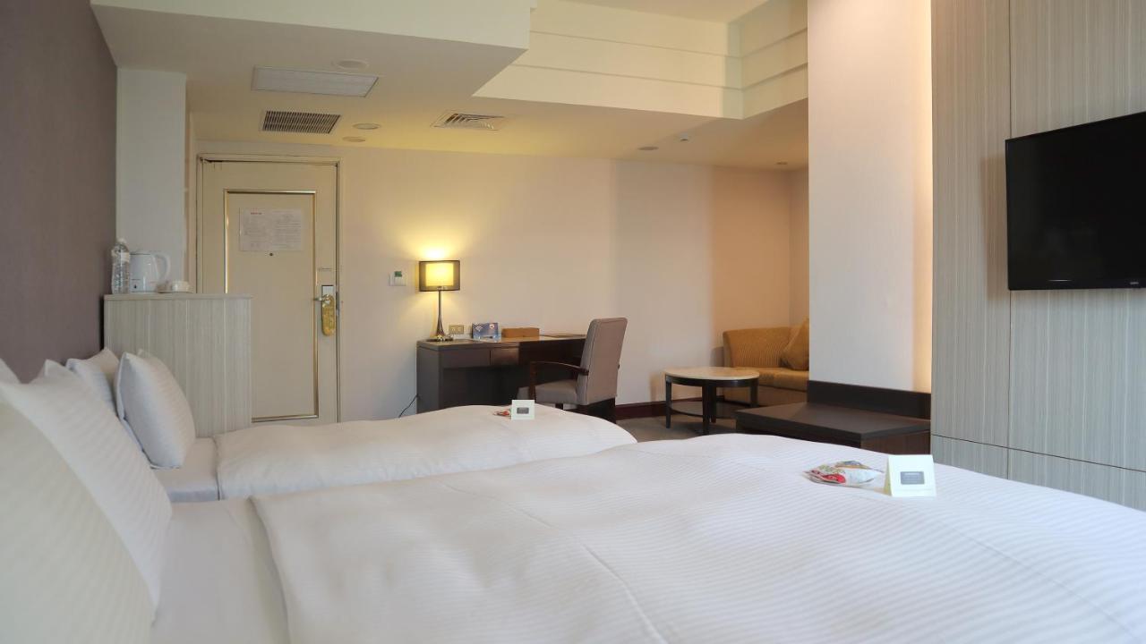 Ho Fong Business Stay Фенгюен Екстериор снимка