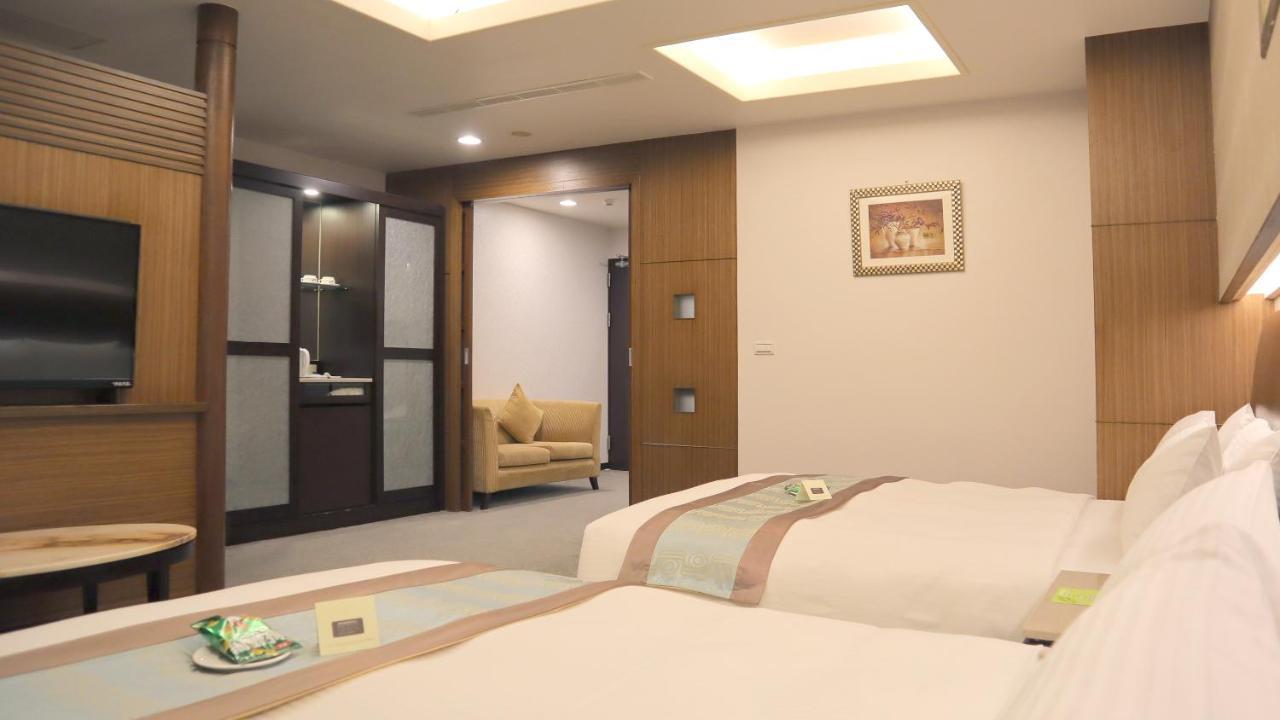 Ho Fong Business Stay Фенгюен Екстериор снимка