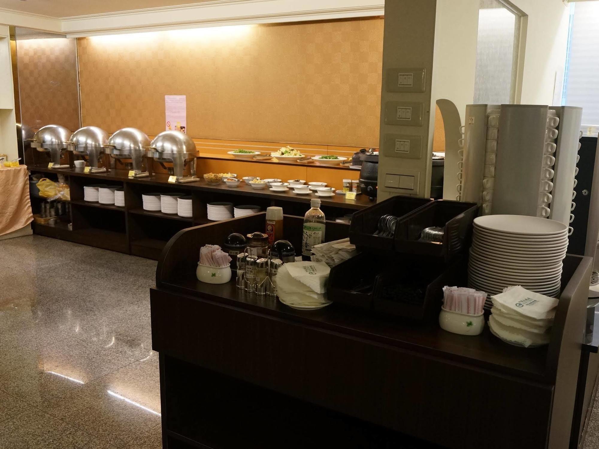 Ho Fong Business Stay Фенгюен Екстериор снимка